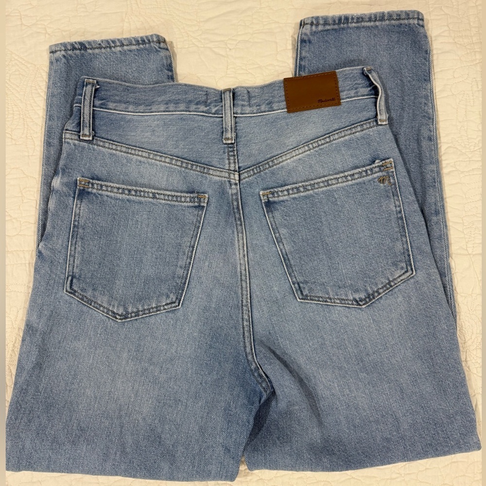 Madewell /Women’s Light Blue Distressed Straight Leg Jeans/ THE MOMJEAN /Size 27 - Picture 4 of 14